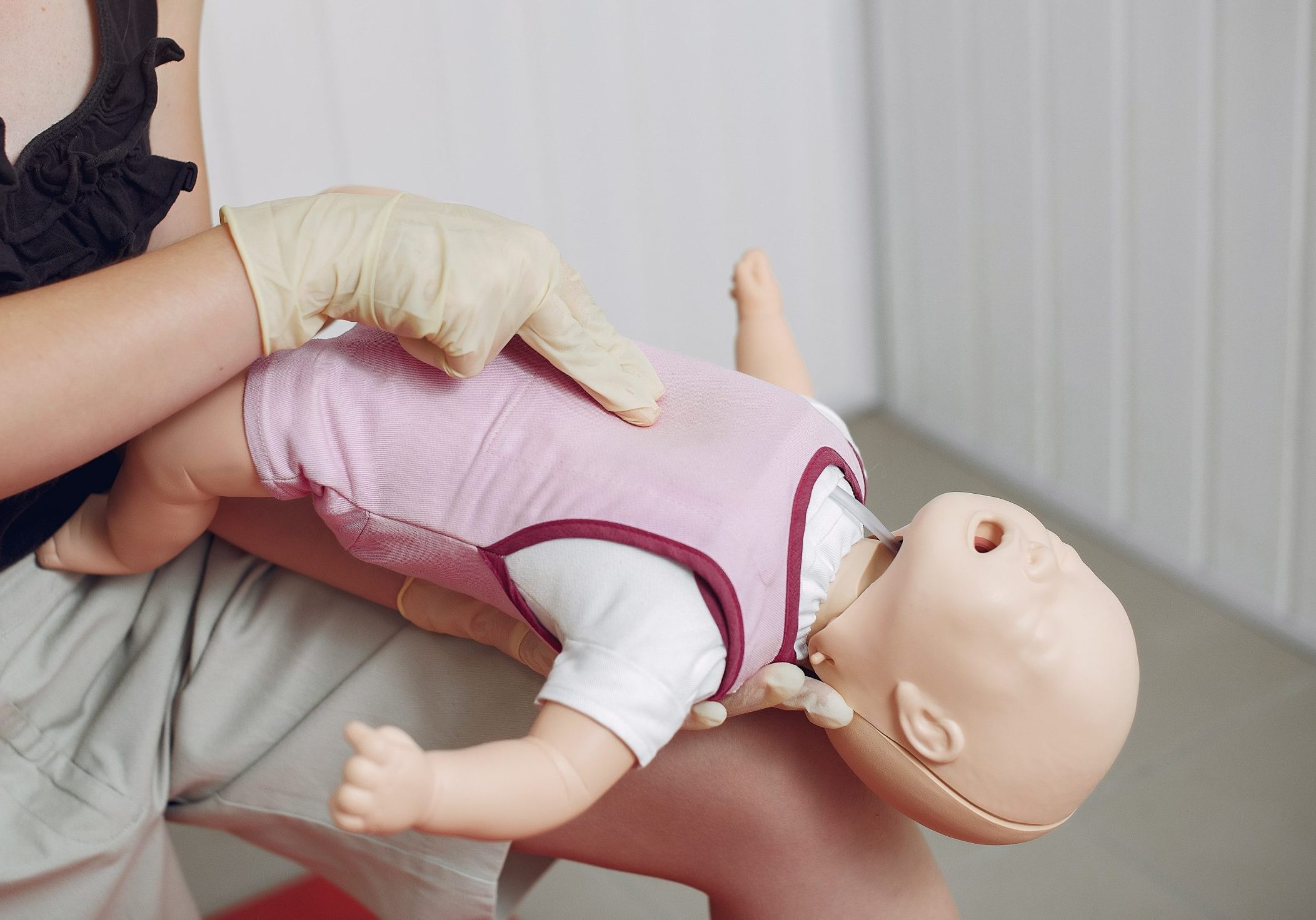 formation rcr pour sauver adulte, enfant et nourrissons